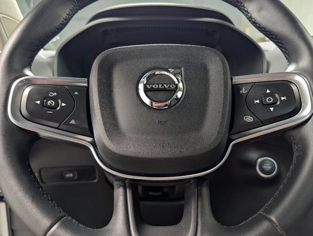 Used 2024 Volvo XC40 B5 Ultimate w/ Protection Package Premier AWD/4WD image 19