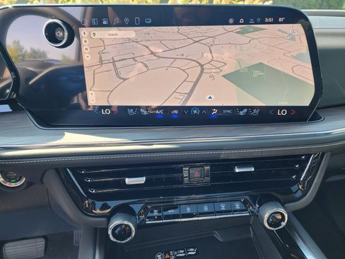 New 2025 Chevrolet Tahoe Premier w/ Sun And Tow Package image 34