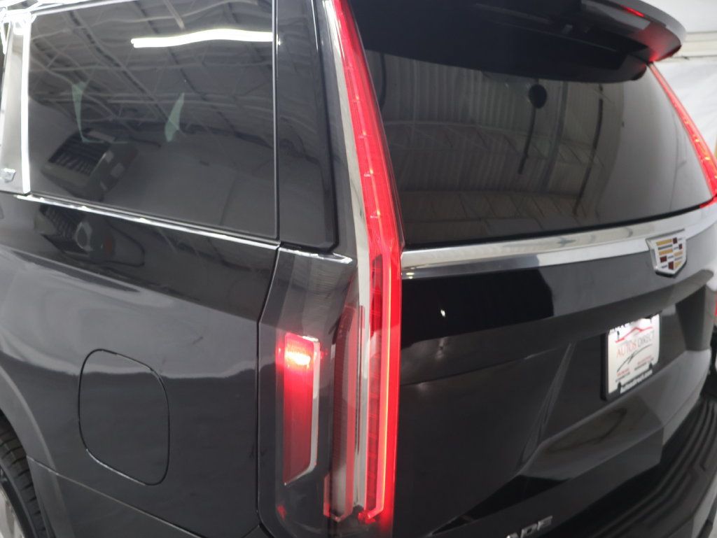 Used 2022 Cadillac Escalade Premium Luxury AWD/4WD image 33