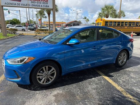 Used 2017 Hyundai Elantra SE FWD image 4