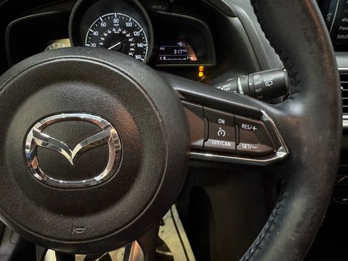 Used 2017 MAZDA MAZDA3 Touring image 15