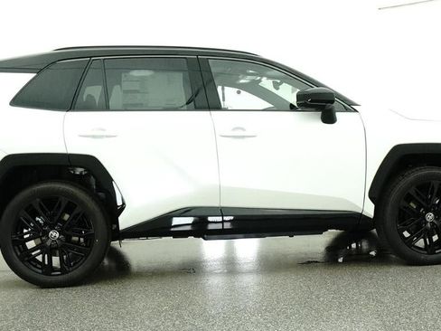 New 2026 Toyota RAV4 XSE AWD/4WD image 27