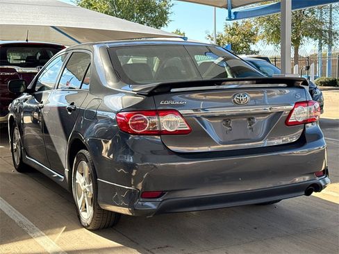 Used 2011 Toyota Corolla S image 7