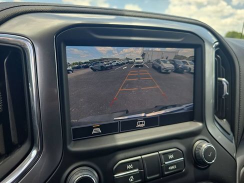 Used 2022 Chevrolet Silverado 1500 LT Trail Boss w/ Convenience Package II AWD/4WD image 20