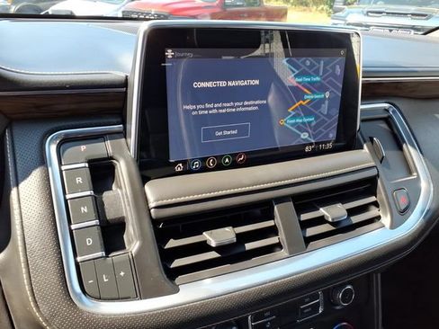 Used 2021 Chevrolet Tahoe Premier w/ Premium Package AWD/4WD image 24