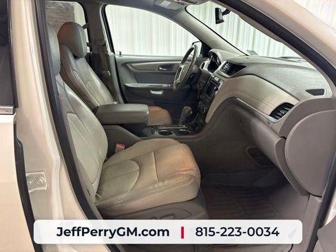 Used 2015 Chevrolet Traverse LT FWD image 18
