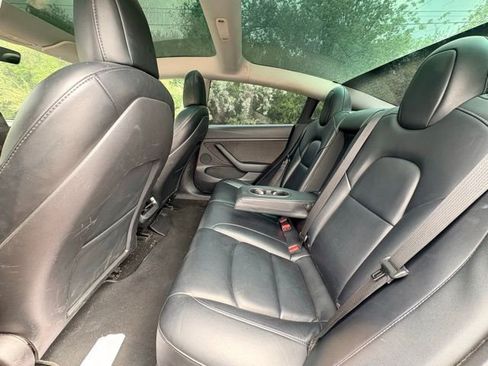 Used 2022 Tesla Model 3 Long Range AWD/4WD image 10