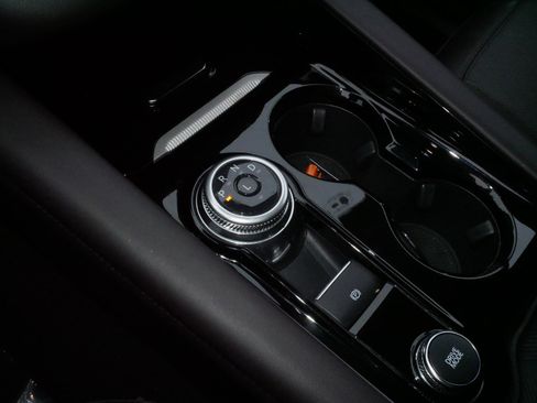 Used 2025 Ford Explorer Platinum w/ LUX Leather Package image 24