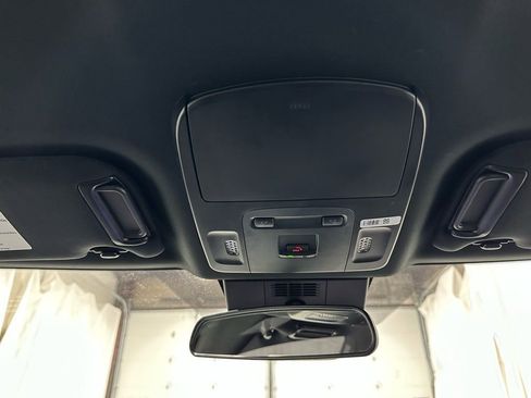 Used 2025 Toyota Camry SE image 41