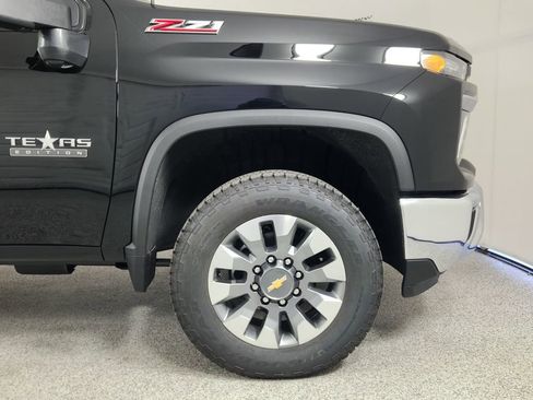 New 2026 Chevrolet Silverado 2500 LT w/ Texas Edition AWD/4WD image 8