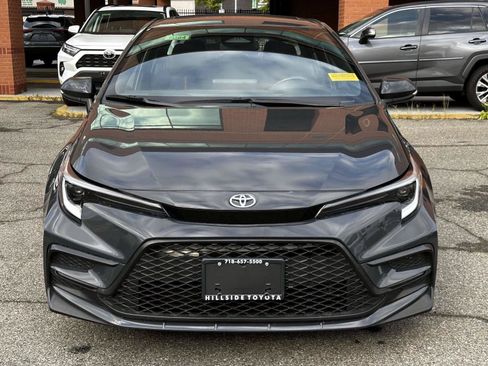 Used 2023 Toyota Corolla SE w/ SE Premium Package FWD image 8