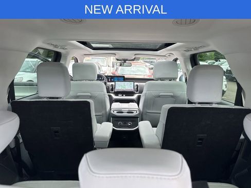 Certified 2025 Ford Expedition Platinum AWD/4WD image 33