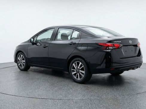 Used 2025 Nissan Versa SV FWD image 6