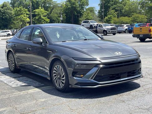 Used 2025 Hyundai Sonata SEL FWD image 5