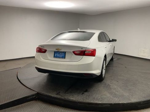 Certified 2018 Chevrolet Malibu LT FWD image 8