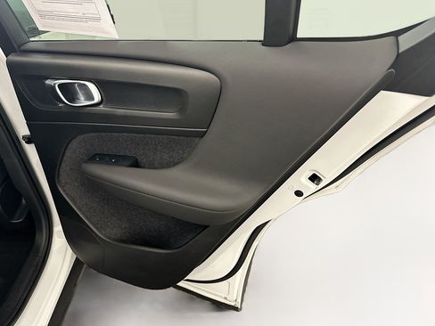 Used 2023 Volvo C40 P8 Recharge Ultimate w/ Protection Package Premier AWD/4WD image 33