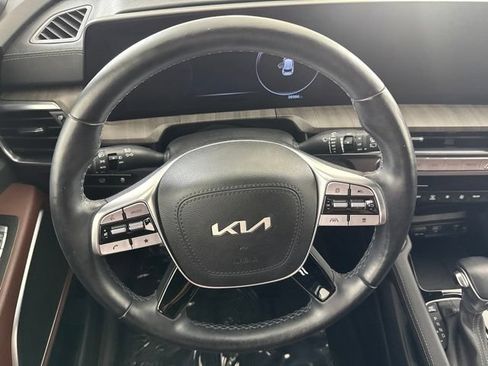 Certified 2024 Kia Telluride SX w/ Towing Package AWD/4WD image 25