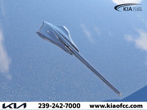 Used 2020 Chevrolet Corvette Stingray Preferred Cpe w/ 2LT Preferred Equipment Group RWD image 8