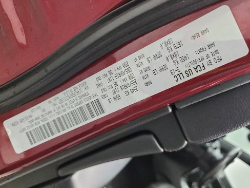 Used 2019 Jeep Grand Cherokee Limited image 33