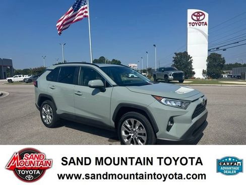 Used 2020 Toyota RAV4 XLE Premium FWD image 1