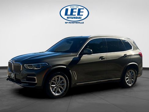 Used 2022 BMW X5 xDrive40i w/ Executive Package image 8