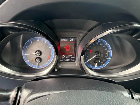 Used 2014 Toyota Corolla S image 11