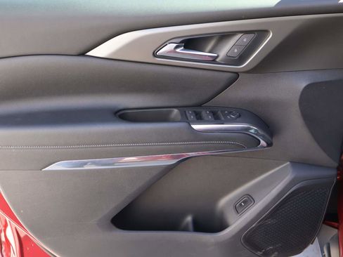 Used 2024 Chevrolet Traverse LT w/ LPO, Floor Liner Package image 7