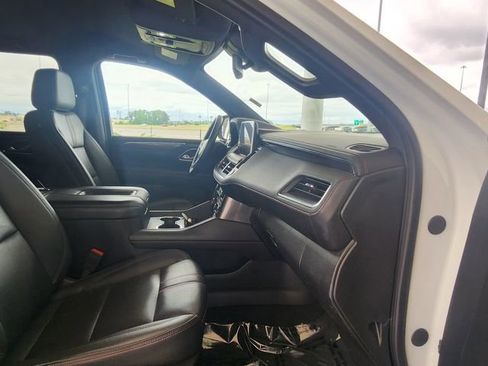 Used 2024 Chevrolet Suburban RST RWD image 26