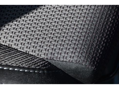 Certified 2025 Subaru Outback Premium image 32