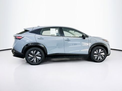 Used 2024 Nissan Ariya AWD image 10