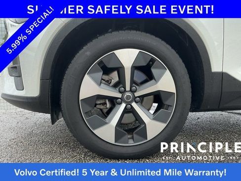 Certified 2023 Volvo XC40 B4 Plus FWD image 10