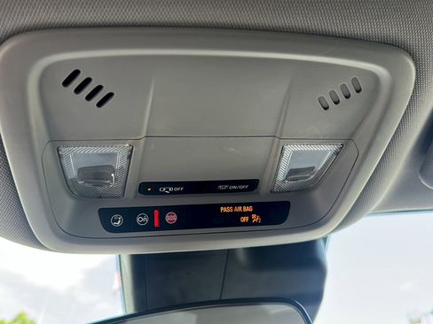 Used 2023 Chevrolet Malibu LT FWD image 18