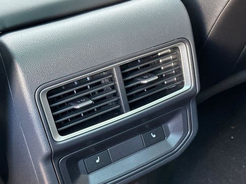 Used 2024 Volkswagen Atlas Cross Sport SEL Premium R-Line image 13