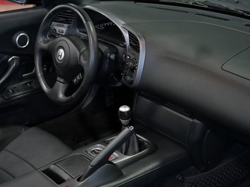 Used 2002 Honda S2000 image 39