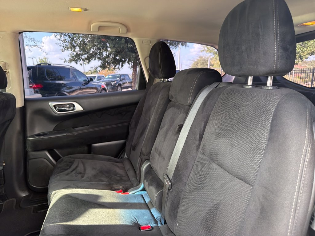 Used 2015 Nissan Pathfinder S FWD image 30