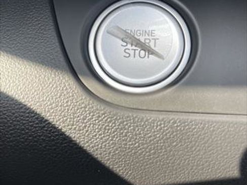 New 2025 Hyundai Elantra Limited image 26