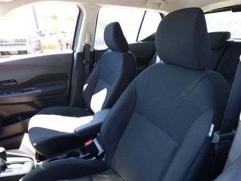 New 2025 Nissan Kicks Play S image 15