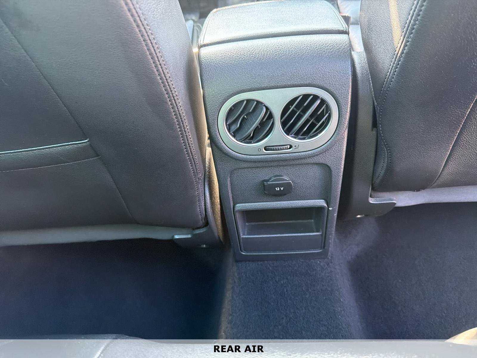 Used 2011 Volkswagen Tiguan SEL AWD/4WD image 21