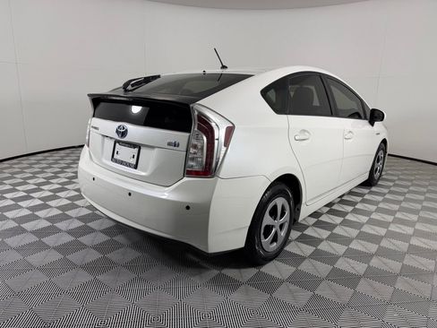 Used 2015 Toyota Prius Two FWD image 6