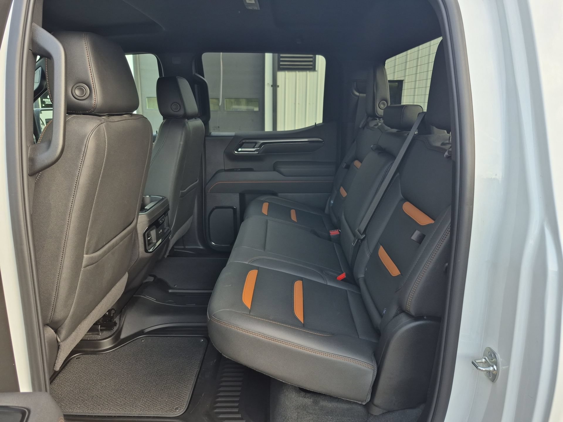 Used 2025 GMC Sierra 1500 AT4 AWD/4WD image 26