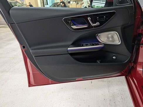New 2025 Mercedes-Benz C 300 4MATIC Sedan image 23
