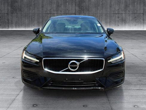 Used 2020 Volvo S60 T6 Momentum AWD/4WD image 8