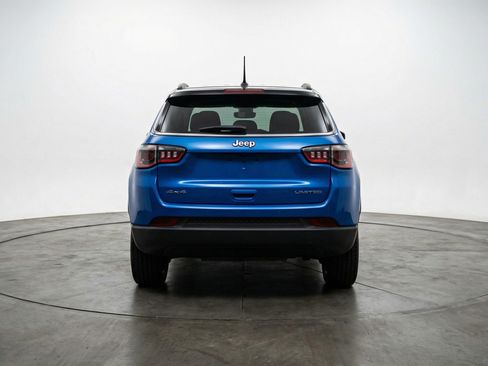 Used 2025 Jeep Compass Limited image 7