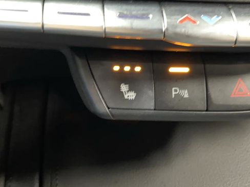 Used 2019 Cadillac XT4 Sport w/ Cold Weather Package image 8