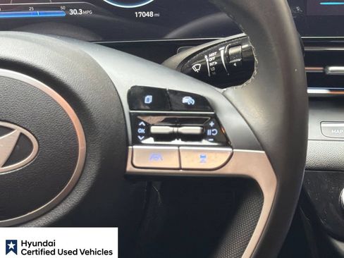 Used 2025 Hyundai Elantra SEL FWD image 20