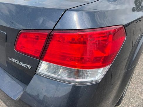 Used 2013 Subaru Legacy 2.5i Premium w/ All-Weather Pkg AWD/4WD image 12
