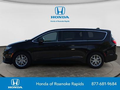 Used 2024 Chrysler Pacifica Touring-L