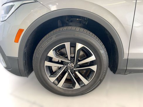 Used 2022 Volkswagen Tiguan S image 12
