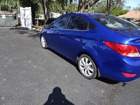 Used 2014 Hyundai Accent GLS w/ Option Group 2 image 10