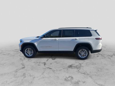 New 2025 Jeep Grand Cherokee L Laredo w/ Luxury Tech Group I image 5